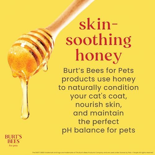Burt's Bees for Pets Anti-Hairball Cat Wipes, 50 Count