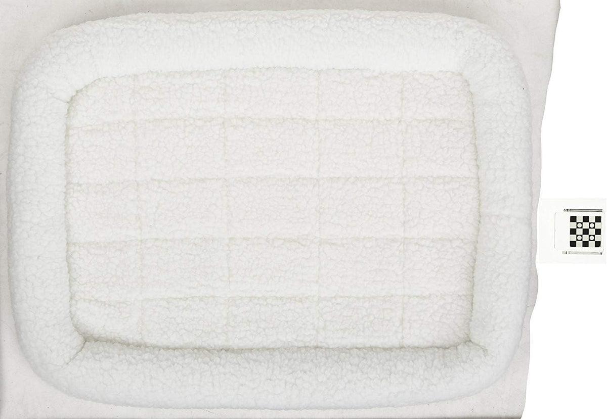 MidWest Homes for Pets QuietTime Dog Bed - White Fleece Bolster, Ultra-Soft and Machine Washable, Fits 30-Inch Crates and Carriers, for Medium Breed Dogs