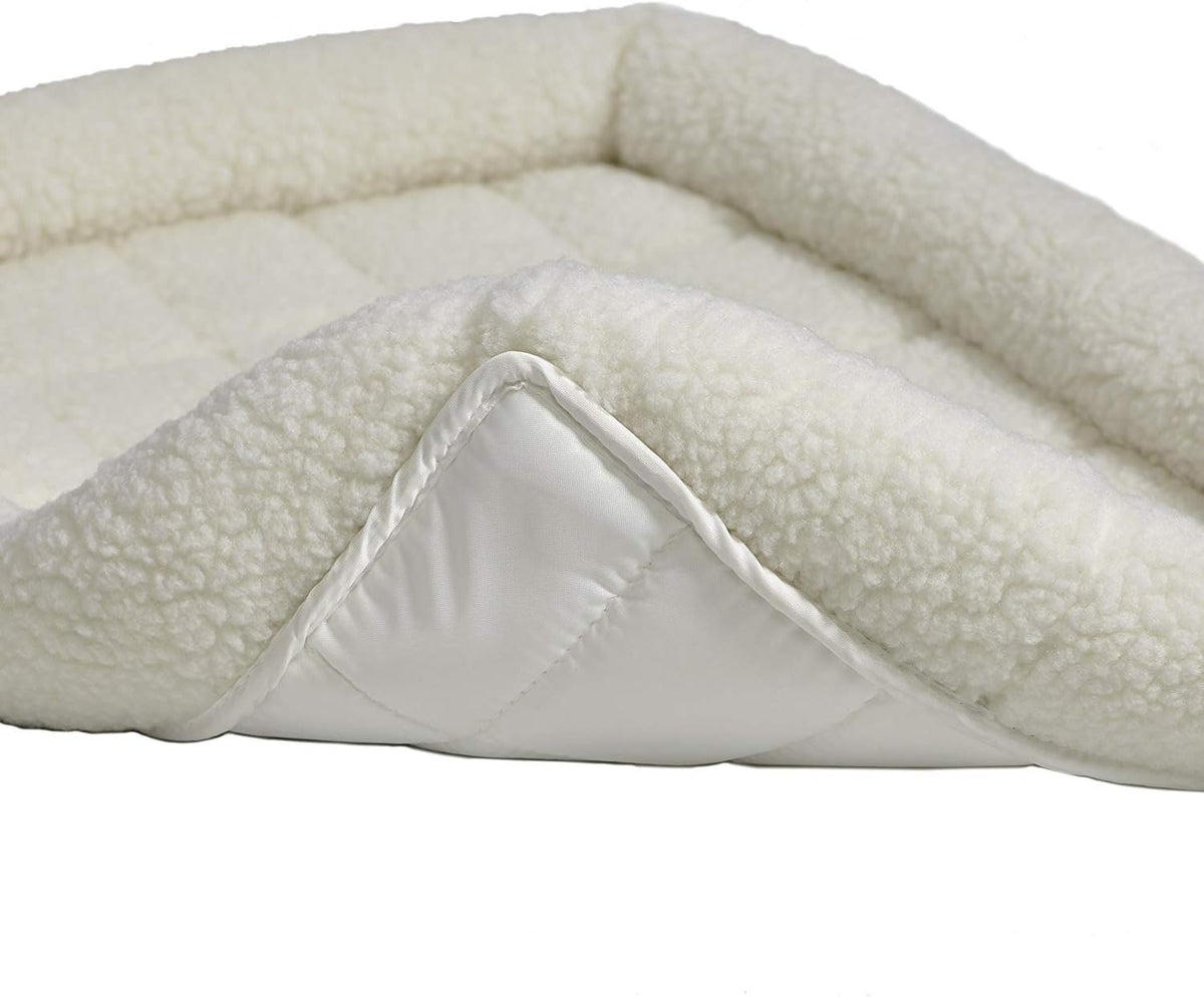 MidWest Homes for Pets QuietTime Dog Bed - White Fleece Bolster, Ultra-Soft and Machine Washable, Fits 30-Inch Crates and Carriers, for Medium Breed Dogs