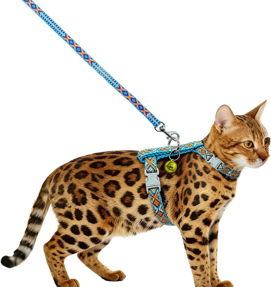 Freezx Cat Harness and Leash Set - Adjustable Escape Proof Cat Harness for Safe Walking - Lightweight Soft Travel Kitten Harness for Small Medium Cats