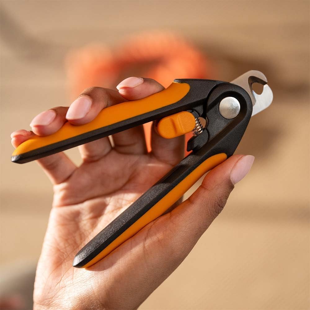 Fiskars Pet Large Nail Clippers, Cat and Dog Trimmers for Grooming, 5.75"