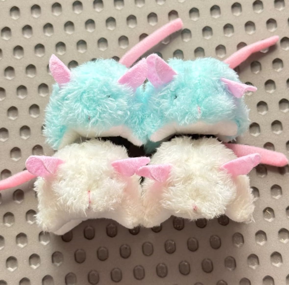 2 Pcs Xmas Catnip Mouse Toys for Cats, Cute Plush Rat Wearing Knit Hat, Built-in Bell & Catnip, Funny Holiday Chew Gift for Indoor Kitty
