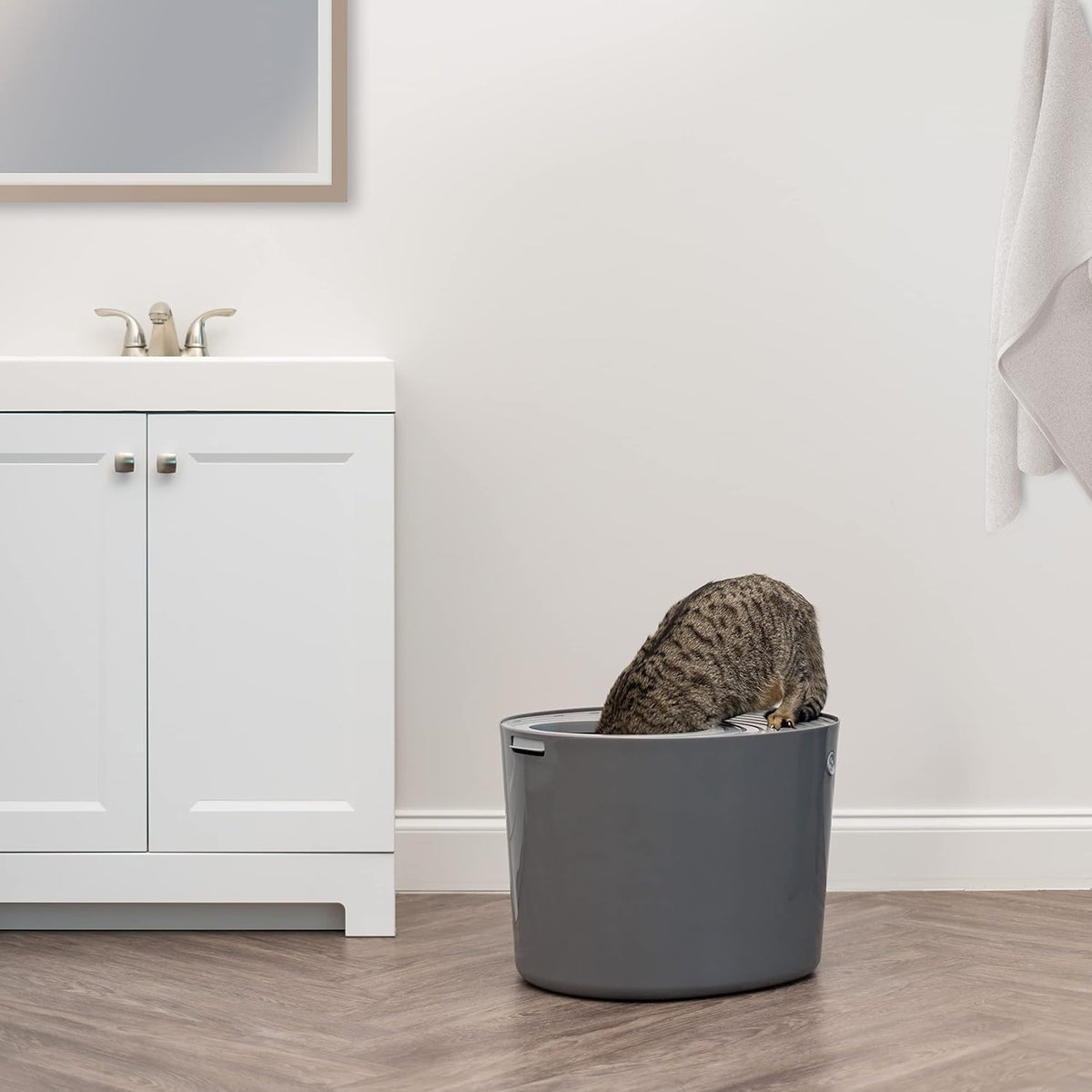 IRIS USA Large Top Entry Cat Litter Box, Hooded Privacy, Dark Gray/White | Dog-Free Zone, Enclosed Top Access, Dog Proof Pan, Mess Containment System, Odor Trapping, Reduced Tracking