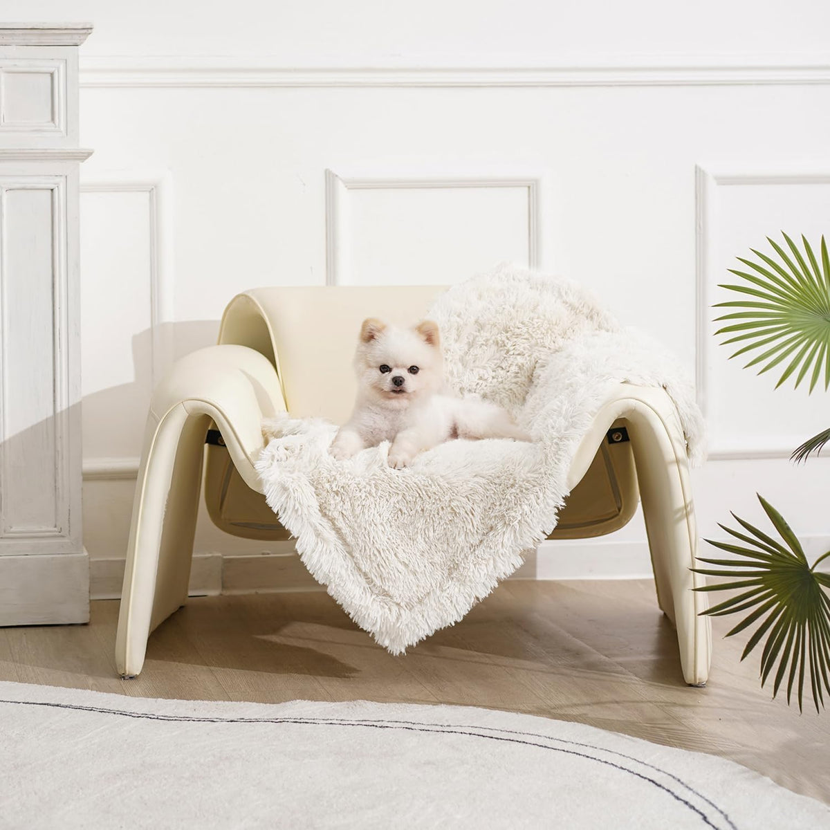 gogobunny Waterproof Dog Blanket for Couch & Furniture Protection - Super Soft Reversible Throw for Large Dogs & Cats, Calming Washable Fur & Sherpa Pet Blanket (25x35 Inch, Cream)