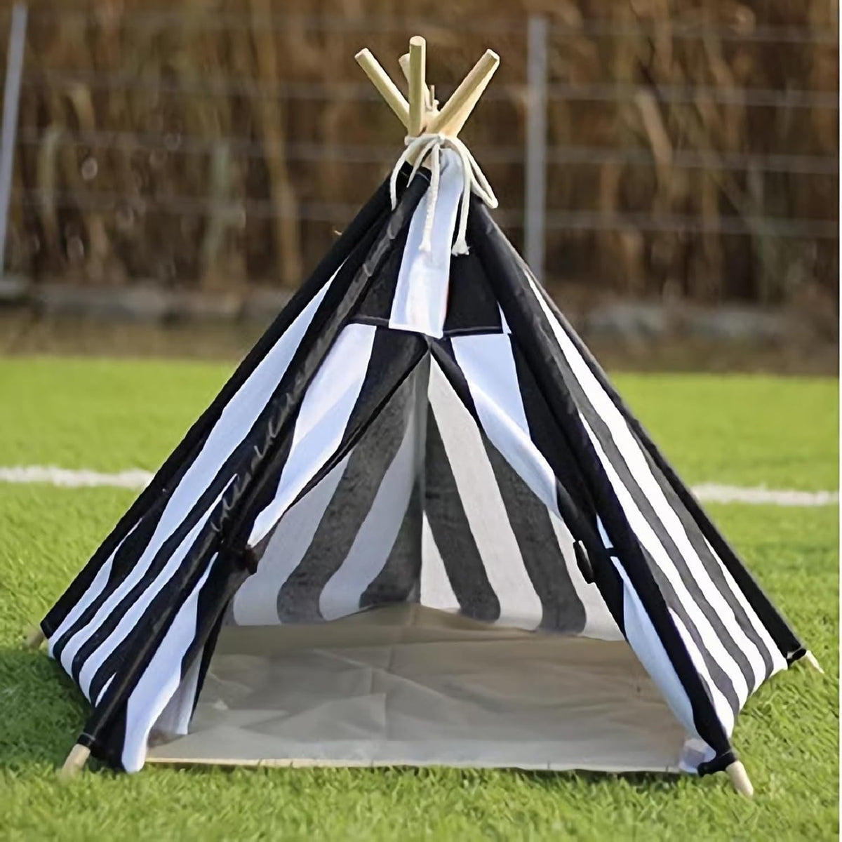 Cat Teepee Tent Bed,Outdoor Indoor Dog House,Portable Washable Pet Tent for Small Dogs with Cushion,Inside Pet Teepee for Small Medium Animals (White&Black, M)