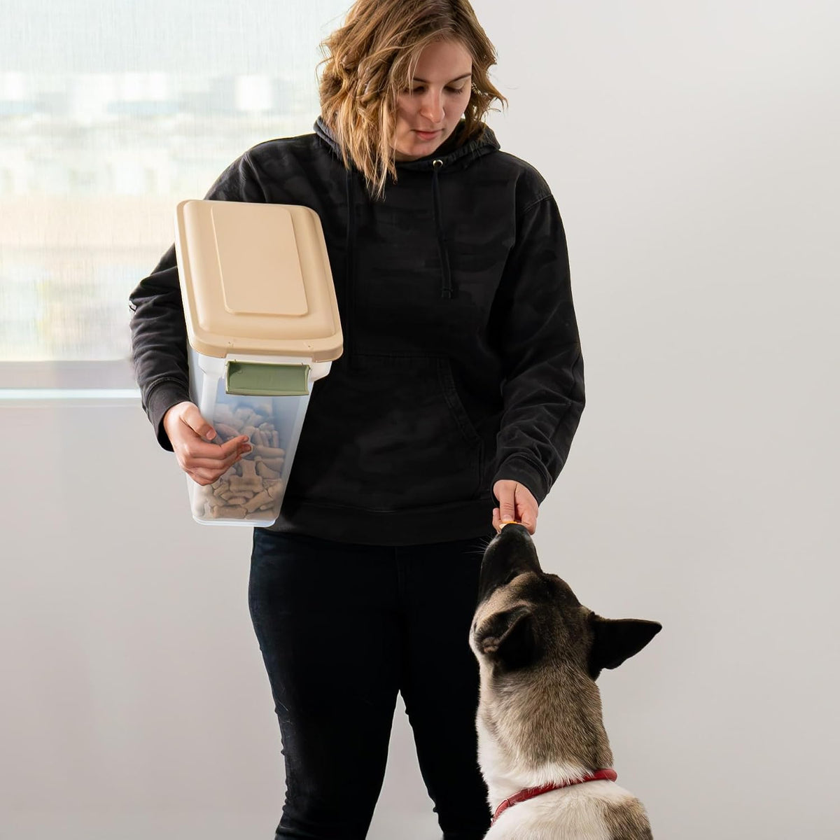 IRIS USA Dog Food Storage Container, Up to 13 lbs, Almond, Made in USA | BPA-Free, Airtight Seal, Best for Cat Food, Bird Seed, Chicken Feed, Pet Toys, Treats, Pellets 