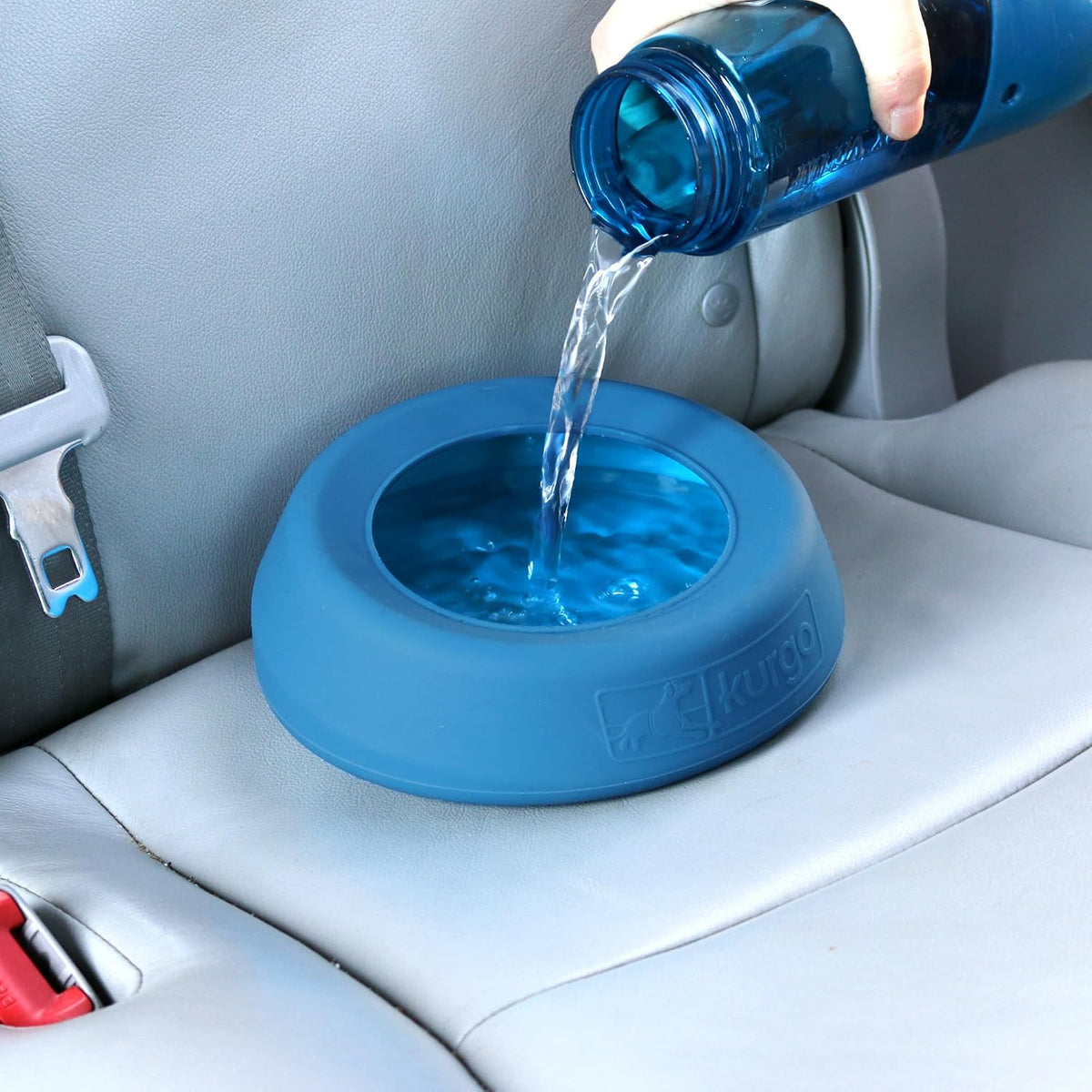 Kurgo Splash Free Wander Dog Water Bowl, Blue | No-Spill Travel Bowl for Dogs, Holds up to 24oz, Wedge Design Lays Flat on Car Seat, Food-Grade Silicone, BPA-Free 