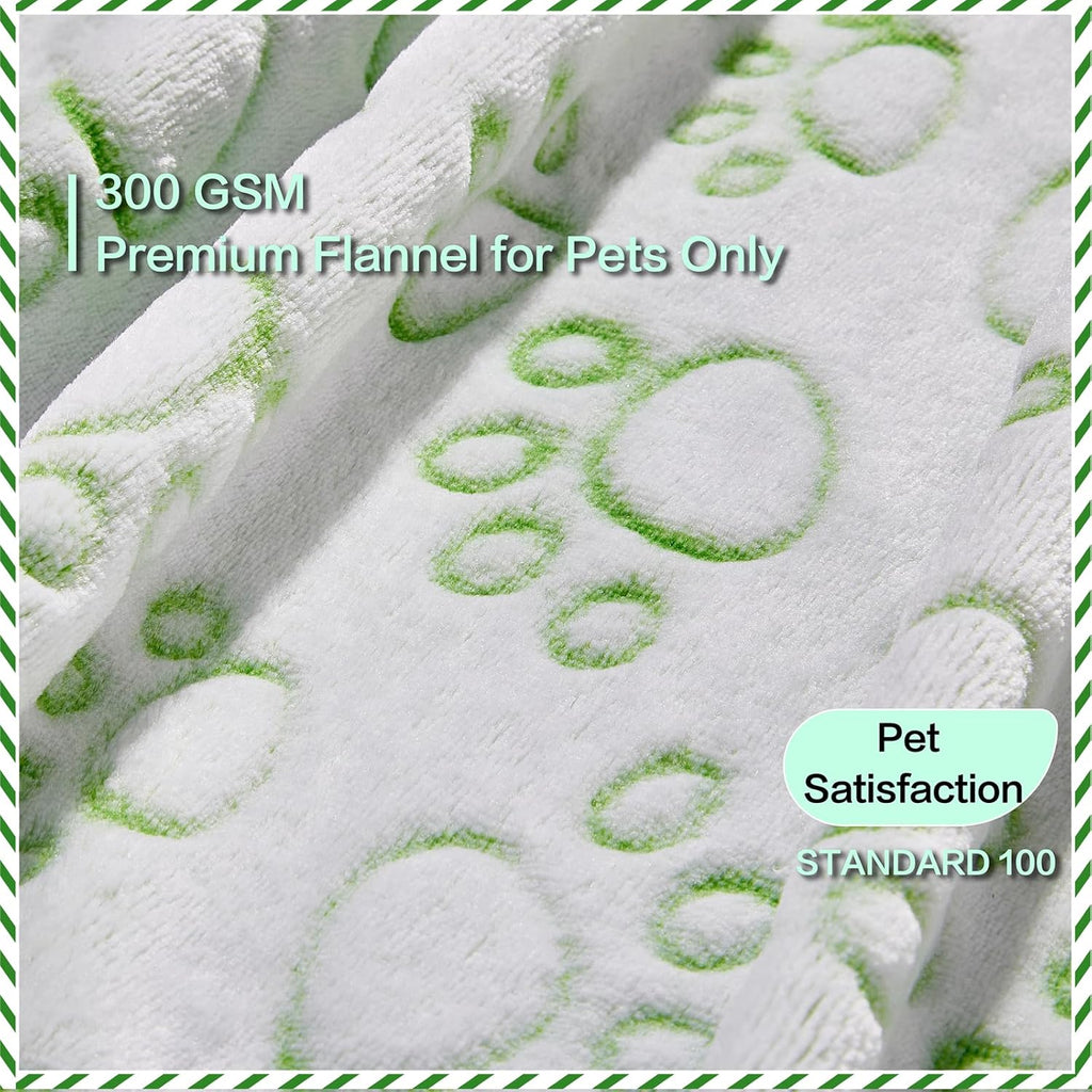Green Throw Dog Blanket for Puppy Gifts, Dog Stuff Used for Pet Beds, Washable Soft Puppy Essentials Accesssories