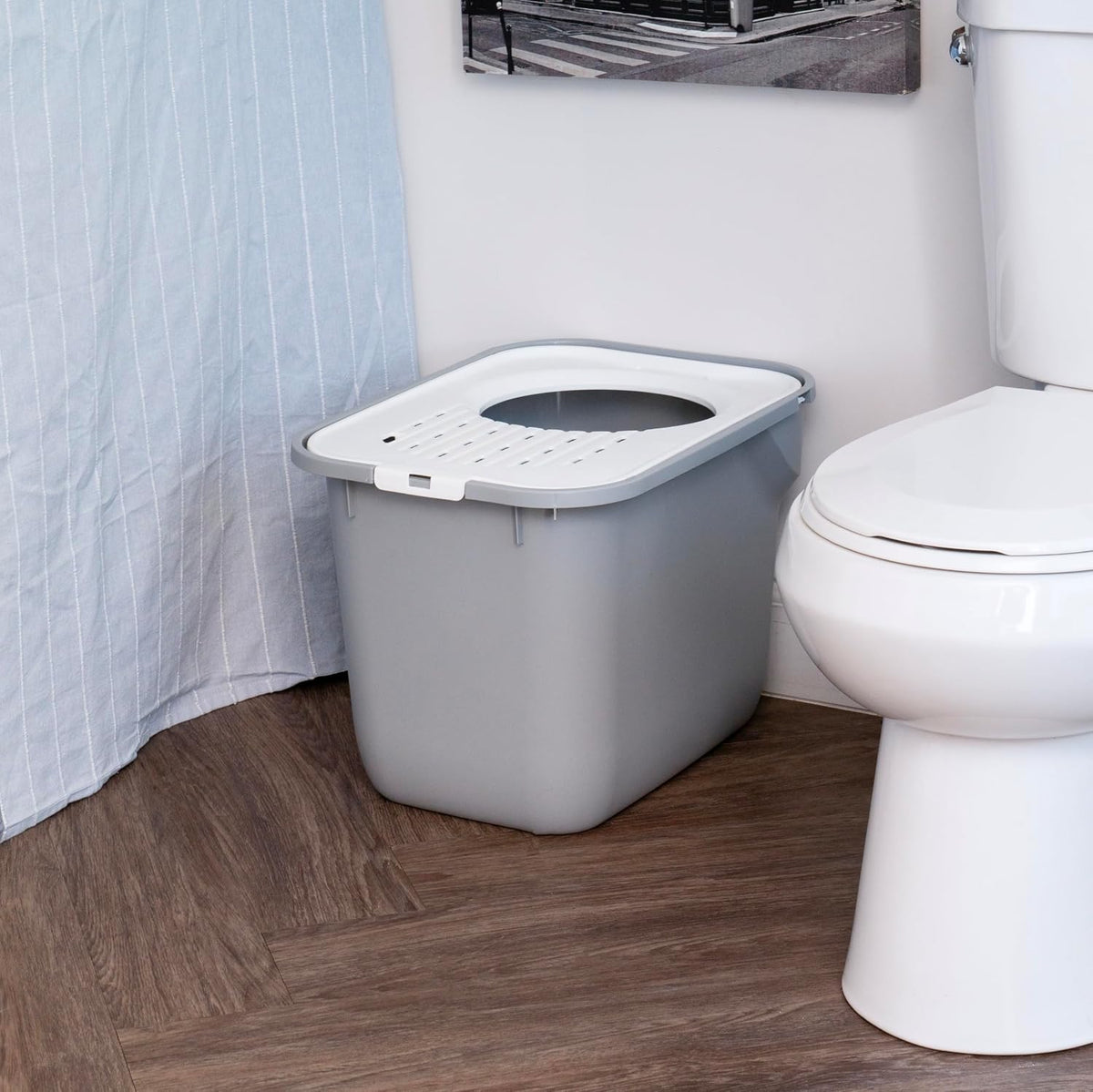 IRIS USA Large Top Entry Cat Litter Box, Hooded Privacy, Gray/White | Multi-Cat Households, Enclosed Top Access, Mess Containment System, Protected Interior, Reduced Tracking, Odor Trapping