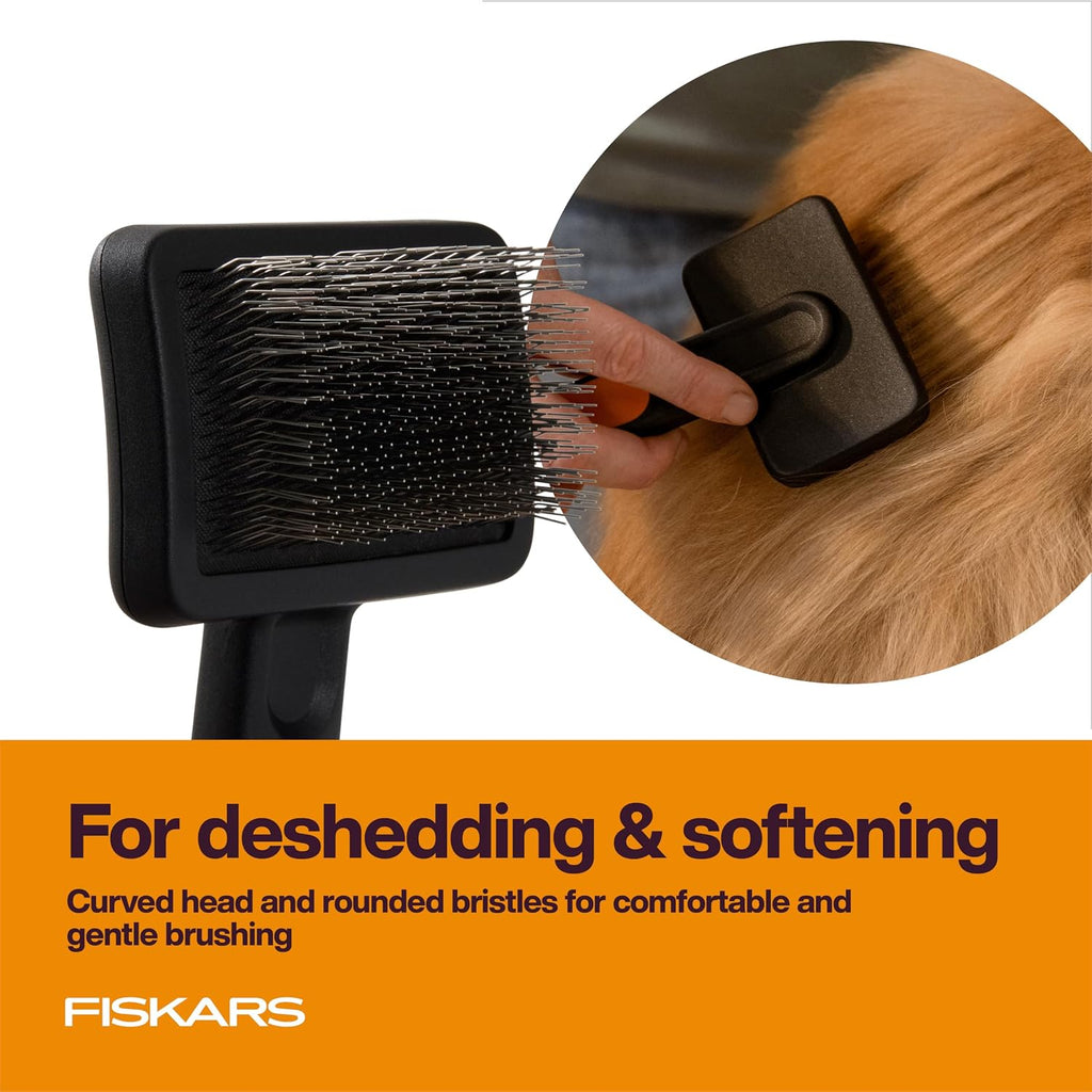 Fiskars Pet, Cat and Dog Brush, Fine Bristles & SoftGrip Handle for Gentle Grooming and Deshedding, Cat and Dog Supplies, Orange/Black