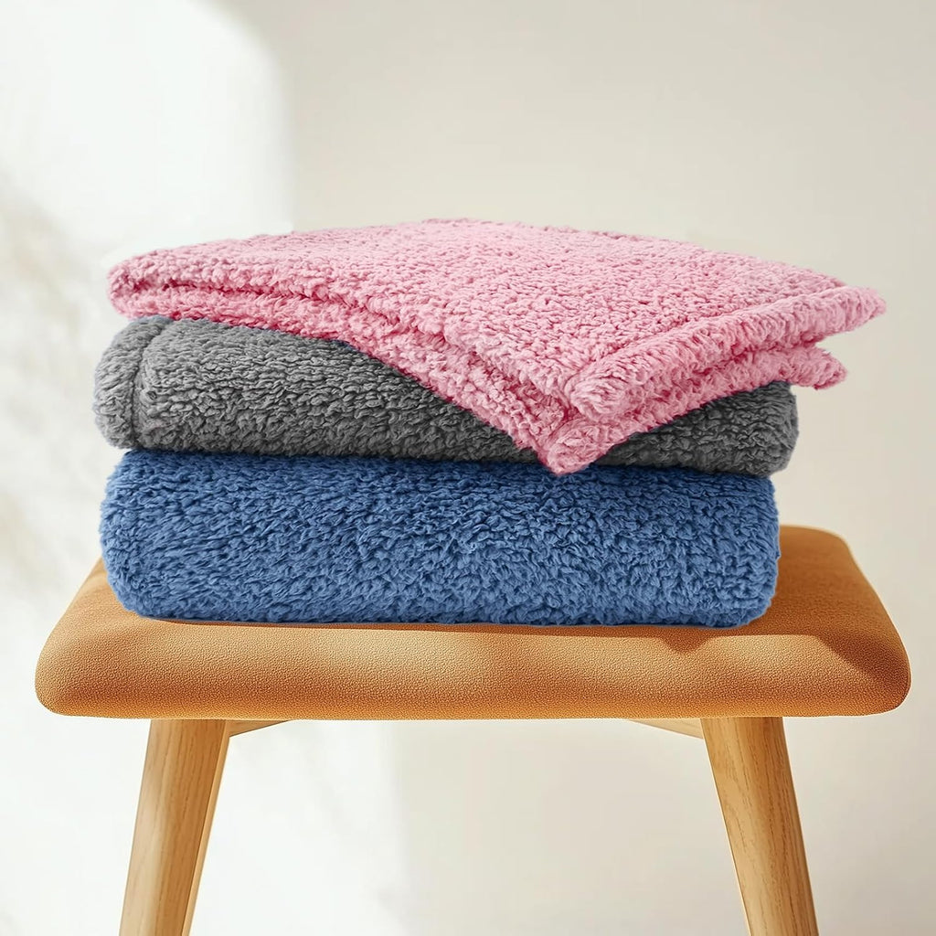 Luciphia Ultra Soft Sherpa Fleece Dog Puppy Cat Blanket for Small Pets