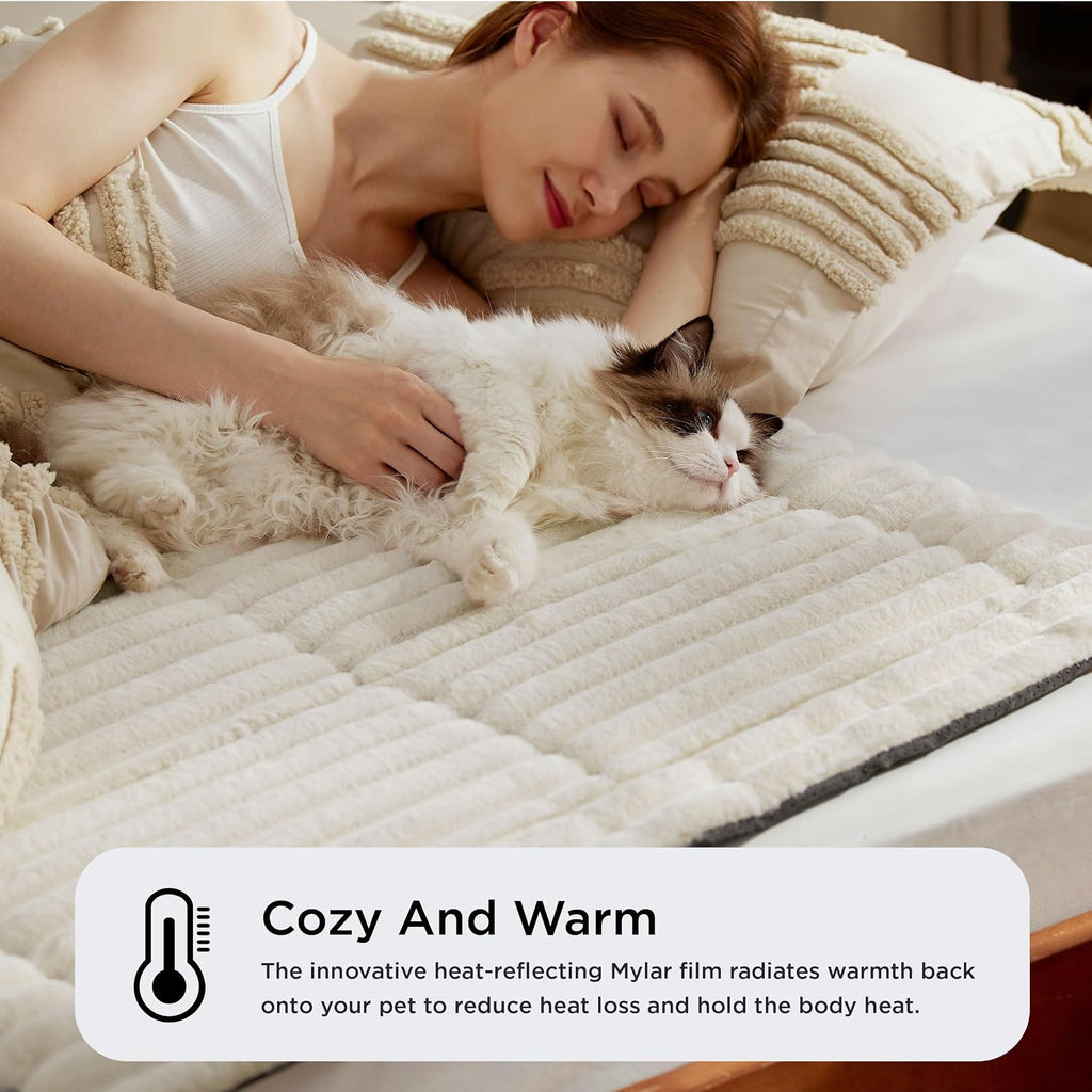 Bedsure ComfyFleece® Self Warming Dog Bed XL,Large Self Heating Cat Pad