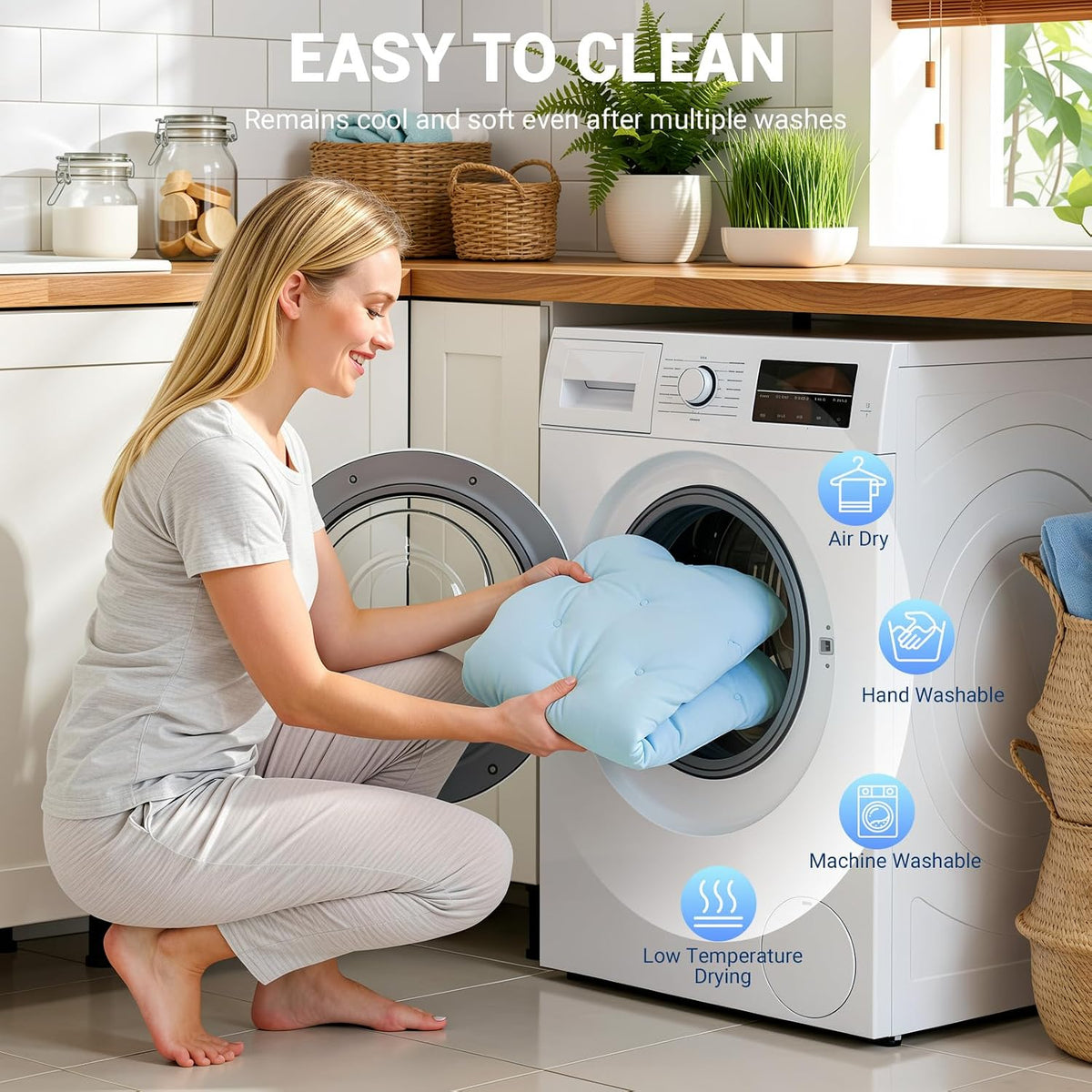 Q-Max>0.5 Dog Cooling Mat (Cool&Warm), 47''×35'', L, Cloud Sky Blue