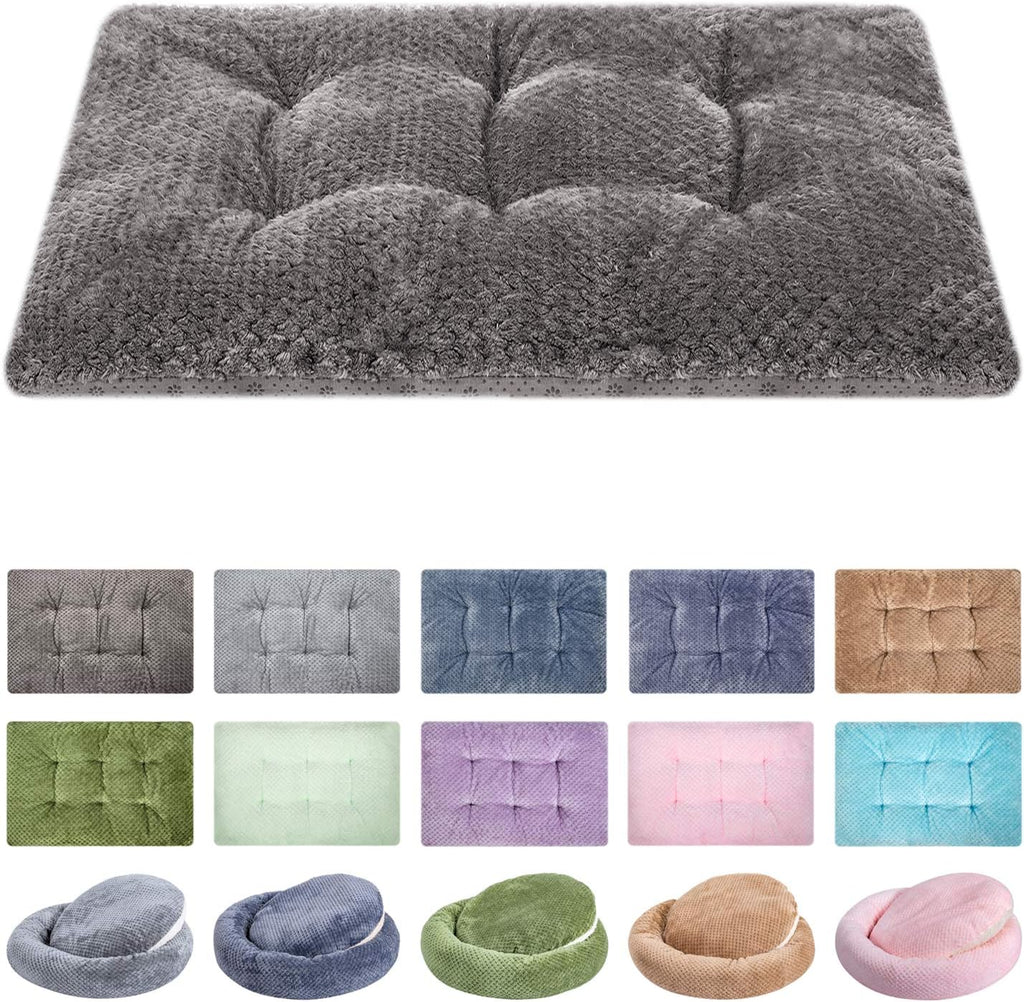 WONDER MIRACLE Fuzzy Deluxe Pet Beds, Super Plush Dog or Cat Beds Ideal for Dog Crates, Machine Wash & Dryer Friendly (15" x 23", S-Eagle Grey)