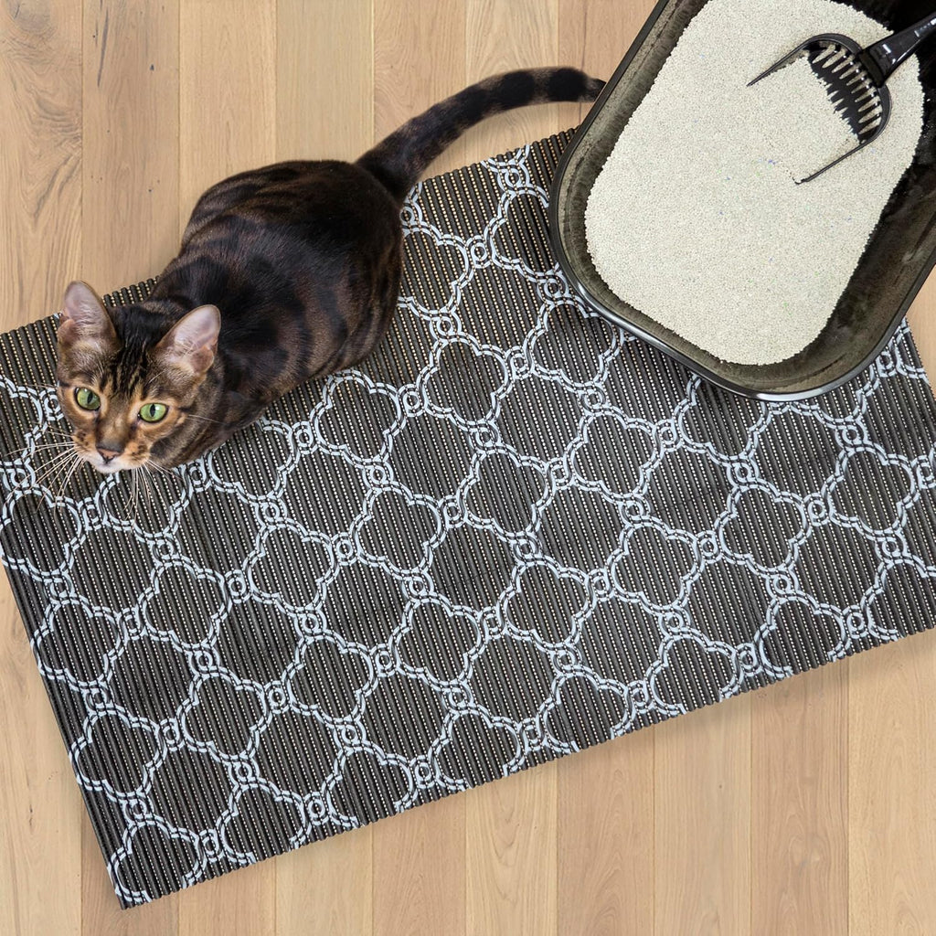 Fresh Kitty Durable XL Jumbo Foam Litter Box Mat – No Phthalate, Water Resistant, Traps Litter from Box, Scatter Control, Easy Clean Mats – Black & White 40"x 25", Black/White Quatrefoil (9036)