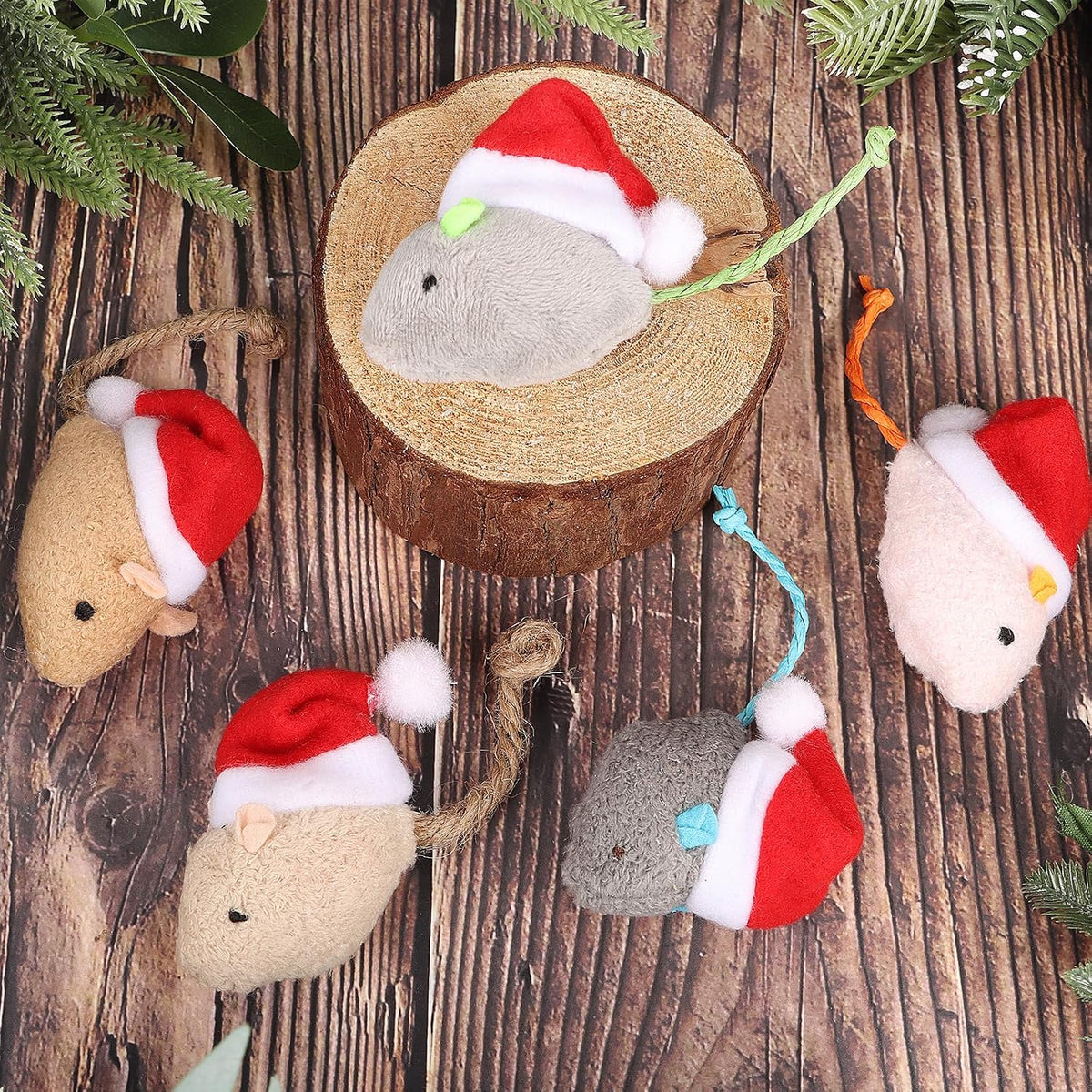 FOIMAS 6pcs Christmas Catnip Toys,Xmas Cat Toys Plush Mouse Interactive Chew Bite Toys for Cat Kitten Indoor